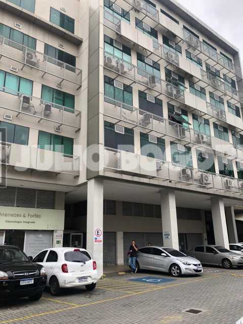 3aac2305-ef2e-4c9a-9a15-b281c9 - 3