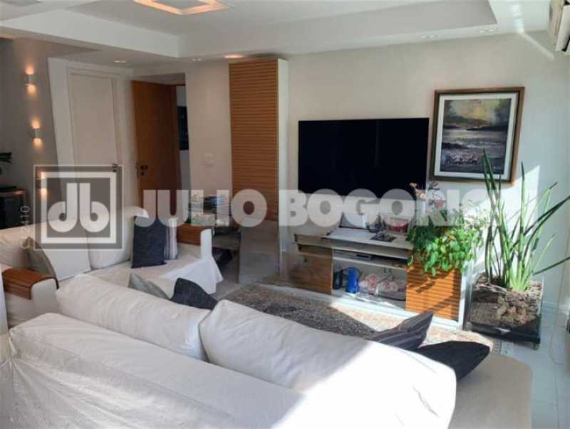 WhatsApp Image 2025-11-05 at 1 - 1