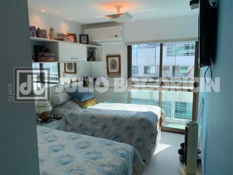 WhatsApp Image 2025-11-05 at 1 - 13