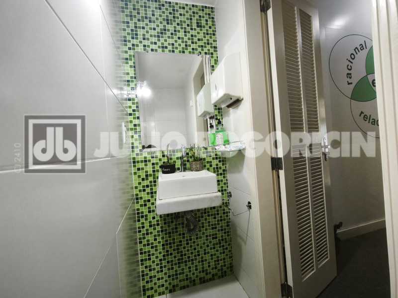 WhatsApp Image 2025-11-05 at 1 - 9