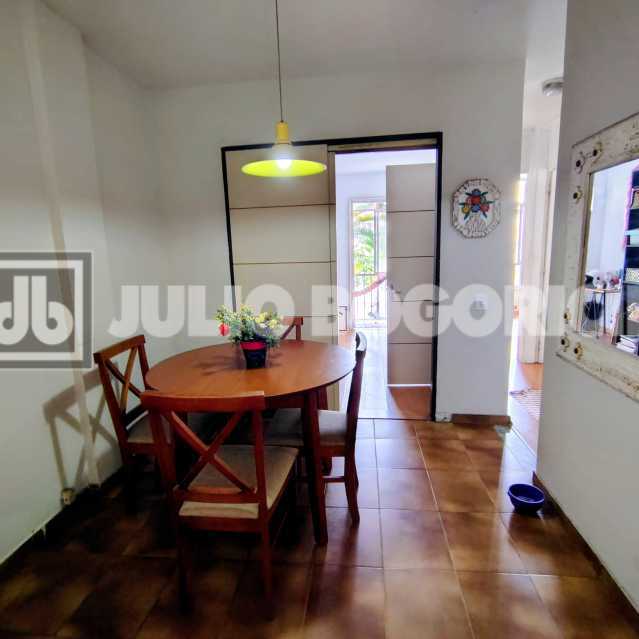 WhatsApp Image 2025-11-09 at 1 - 4