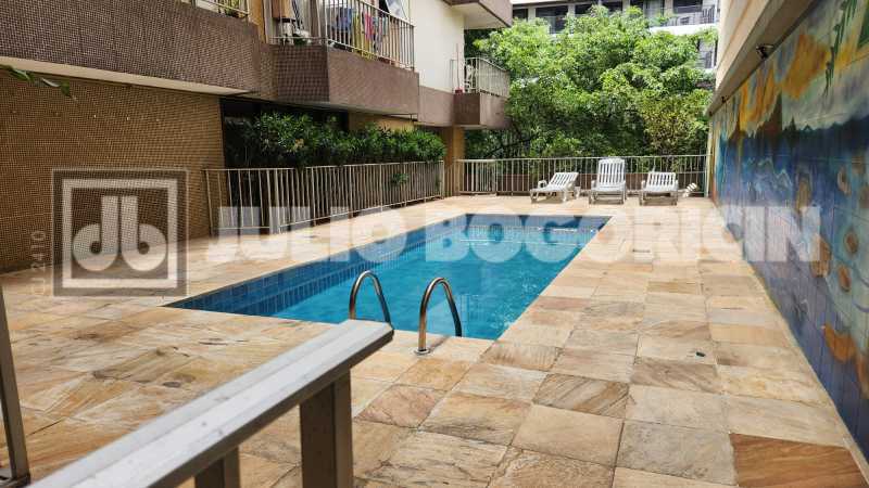 WhatsApp Image 2025-11-07 at 1 - 2