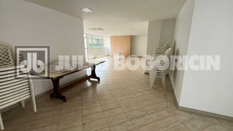 WhatsApp Image 2025-11-10 at 1 - 22