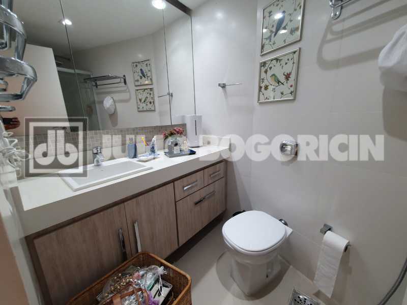 WhatsApp Image 2025-11-14 at 1 - 16