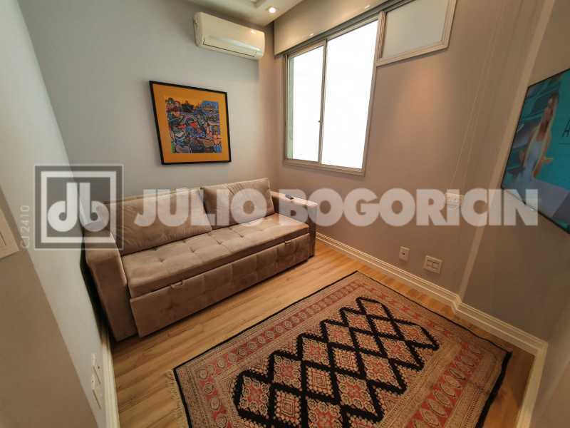 WhatsApp Image 2025-11-14 at 1 - 18