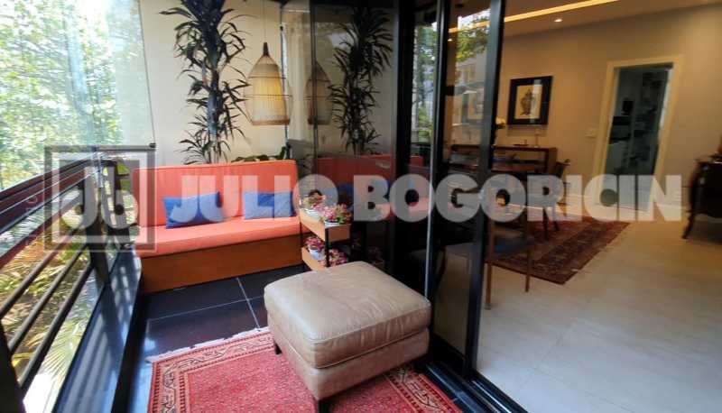 WhatsApp Image 2025-11-14 at 1 - 1