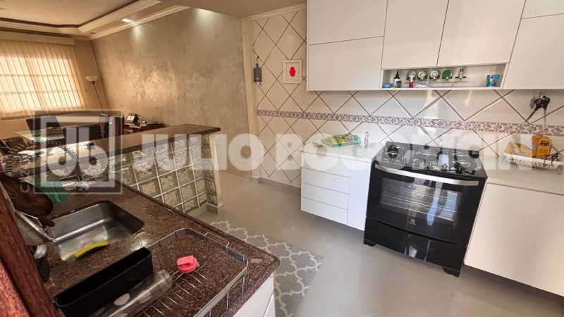 5b05cc75-48c9-4afc-8063-52cdfb - 15