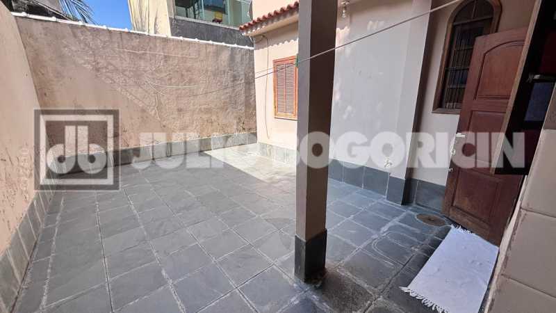 98dc1366-083a-4c24-9fa7-9cb508 - 18