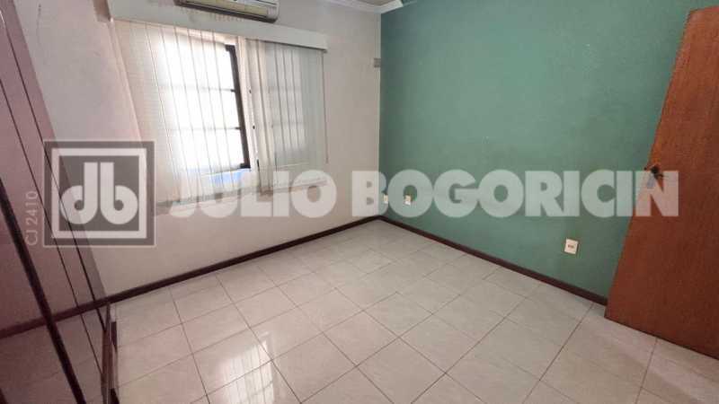 961d6ad2-8c01-496a-8418-95032e - 24