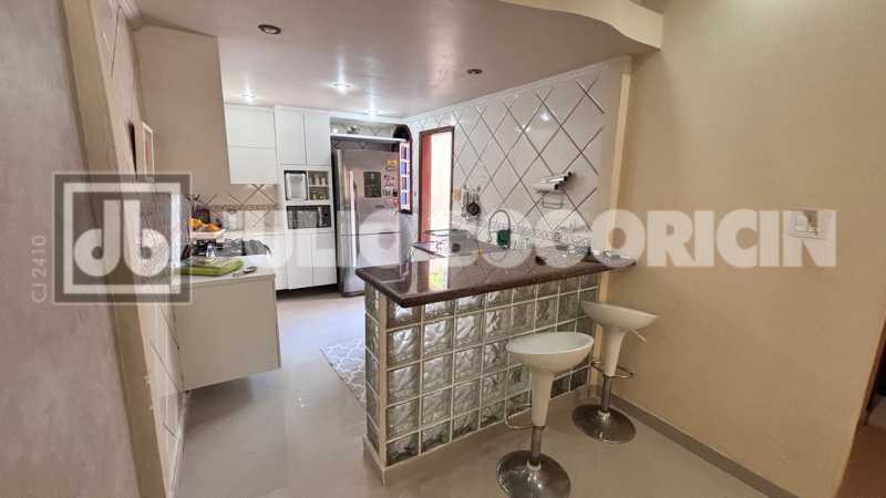 b2b648c4-9972-4148-9cc2-ad5304 - 13