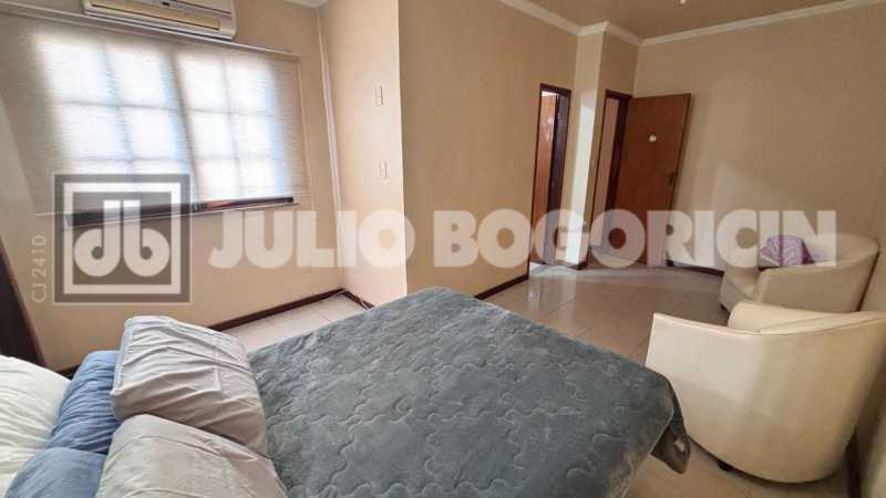 d0365951-42e7-41f8-aa7a-f8db03 - 30