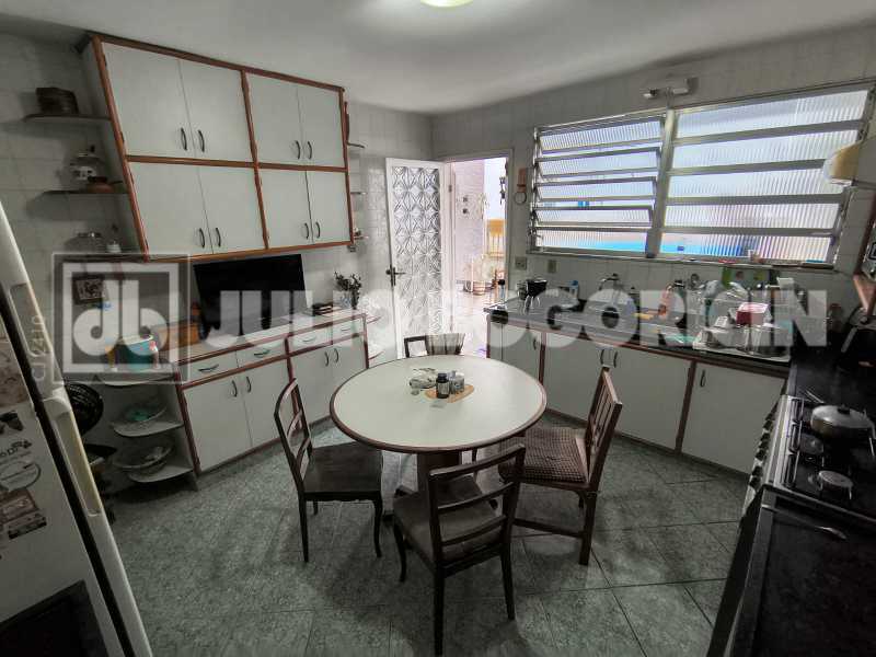 13tauacasajuliobogoricinjbi617 - 13