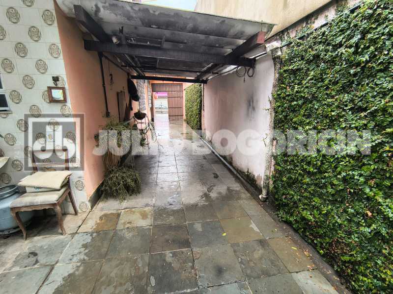 18tauacasajuliobogoricinjbi617 - 18