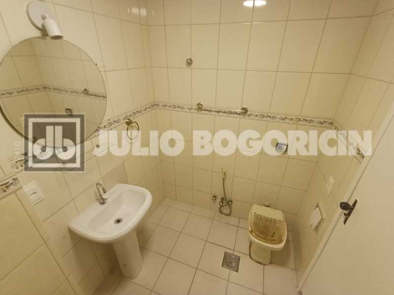 Banheiro social. - 13