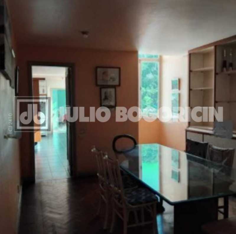 df8cf456-cbaa-463d-a3f9-c392d4 - 4