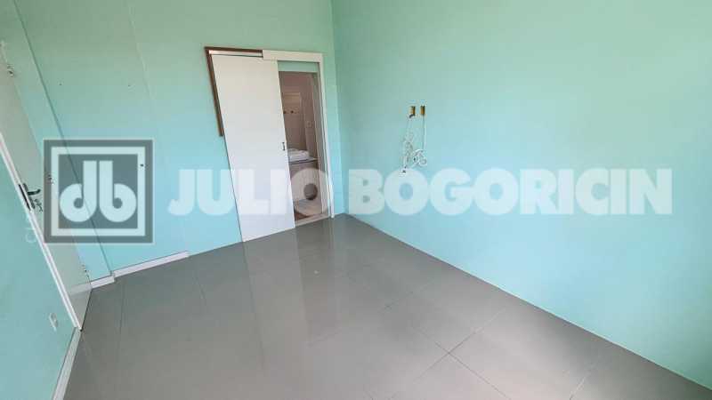 a040f4bc-5c94-44d0-bce6-7e3c82 - 16