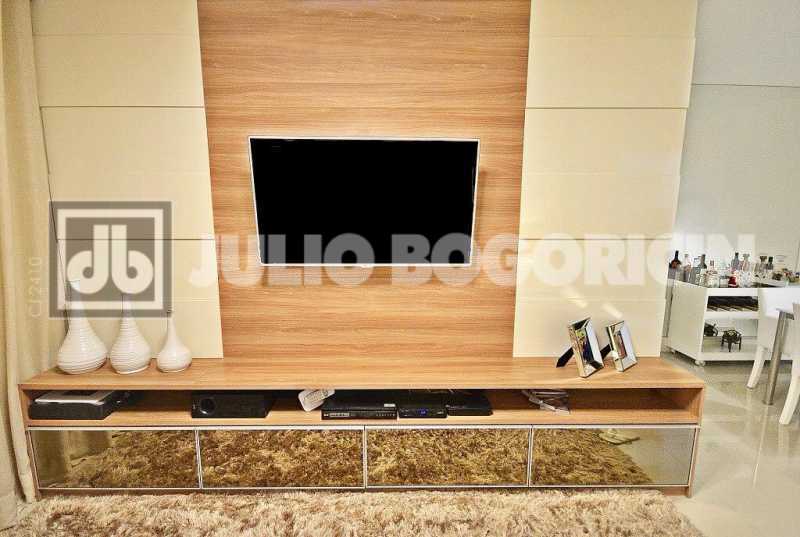 WhatsApp Image 2025-09-16 at 1 - 17