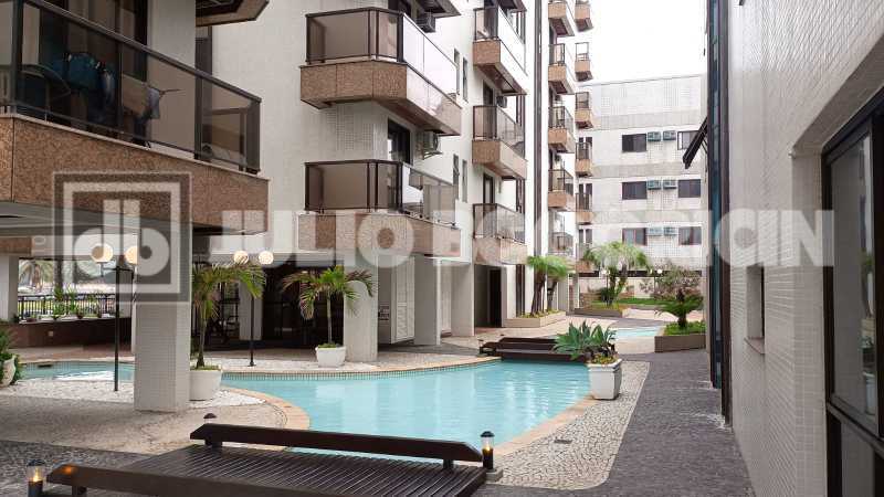 e06a1c6b-c230-413c-bf73-6af852 - 2