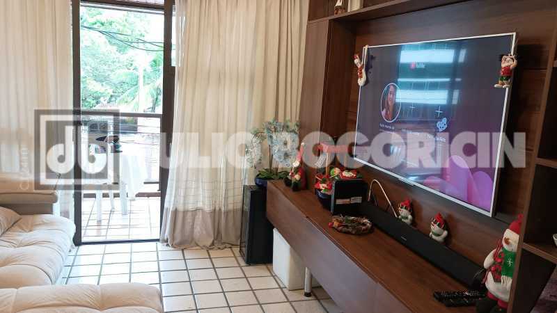 8b9220b2-aafb-4b5f-b399-1ccd13 - 7