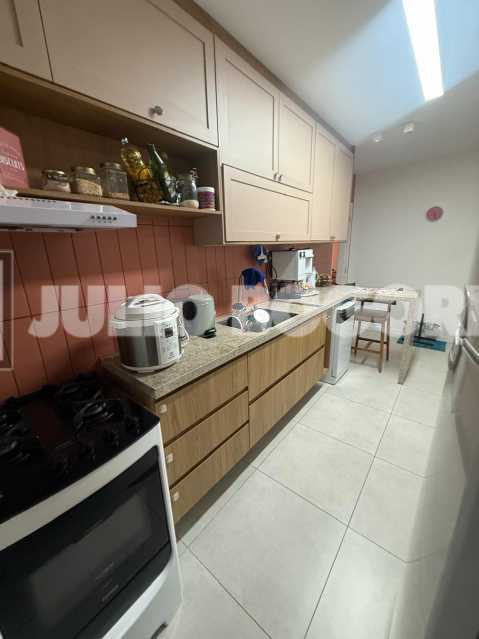 4effd3f2-75aa-4a2c-92fb-ba8427 - 20