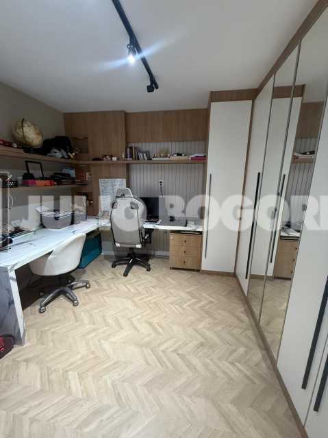 70bf9f71-5095-4912-93d2-e2ac77 - 11