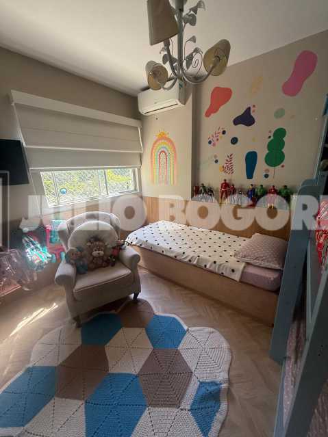 b739b9f0-ff80-4799-a498-1a100a - 14