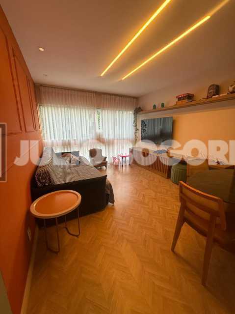 d488bbcf-99bb-4678-aab6-e78859 - 4