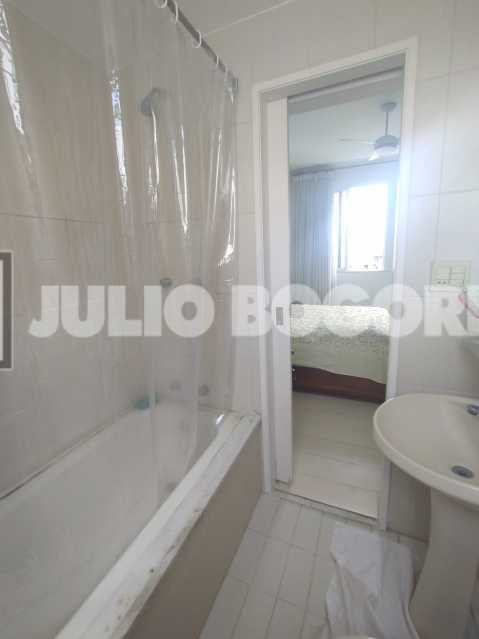 WhatsApp Image 2025-11-17 at 1 - 6