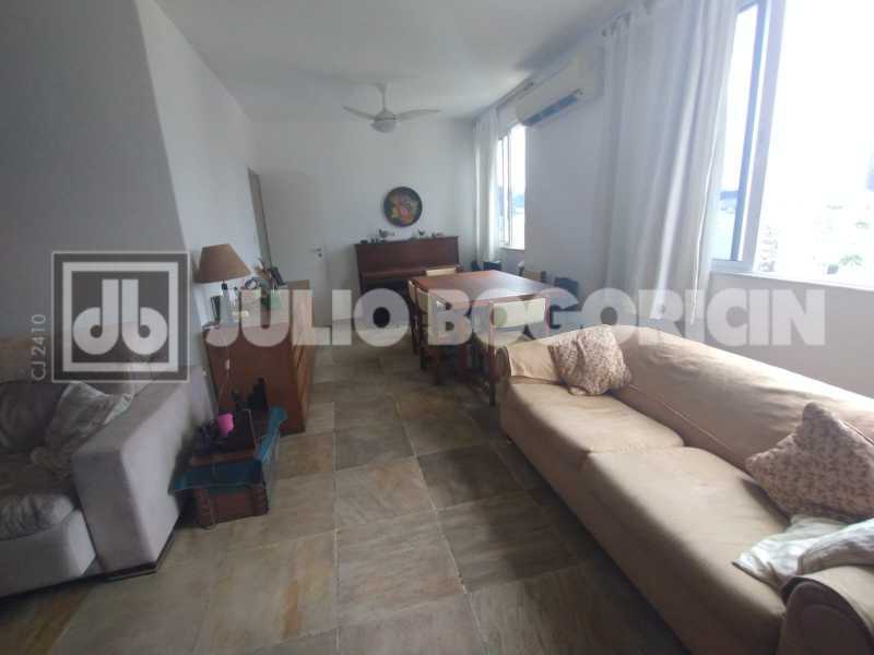 WhatsApp Image 2025-11-17 at 1 - 35