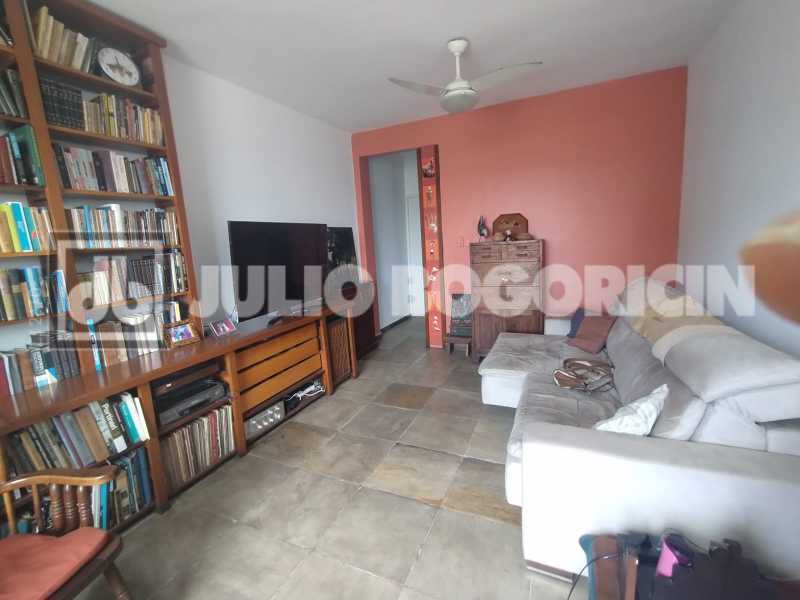 WhatsApp Image 2025-11-17 at 1 - 37