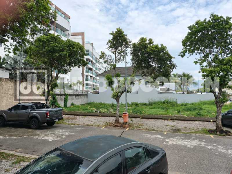 81e4ee9b-7ed2-40f7-96e7-56ebf6 - 11