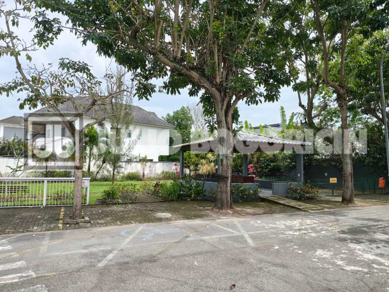 d4e32fc6-ffdf-425c-a0c5-abb9d7 - 21