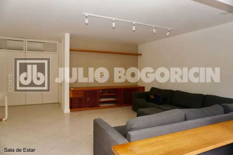 WhatsApp Image 2025-11-18 at 1 - 2