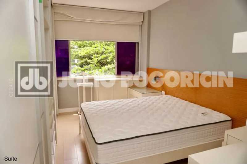 WhatsApp Image 2025-11-18 at 1 - 3