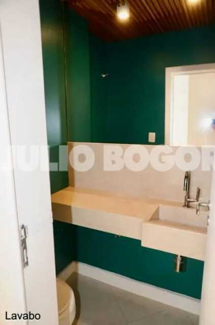 WhatsApp Image 2025-11-18 at 1 - 7