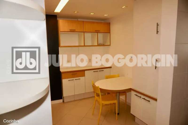 WhatsApp Image 2025-11-18 at 1 - 10