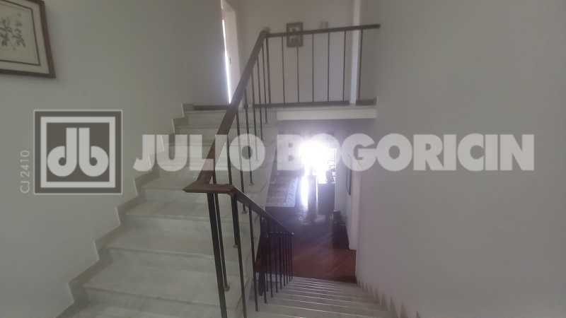 WhatsApp Image 2025-11-19 at 1 - 2