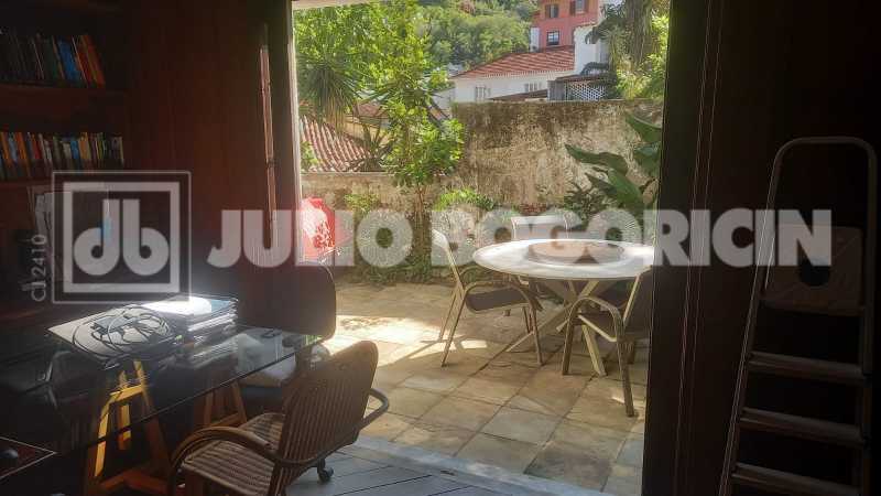 WhatsApp Image 2025-11-19 at 1 - 6