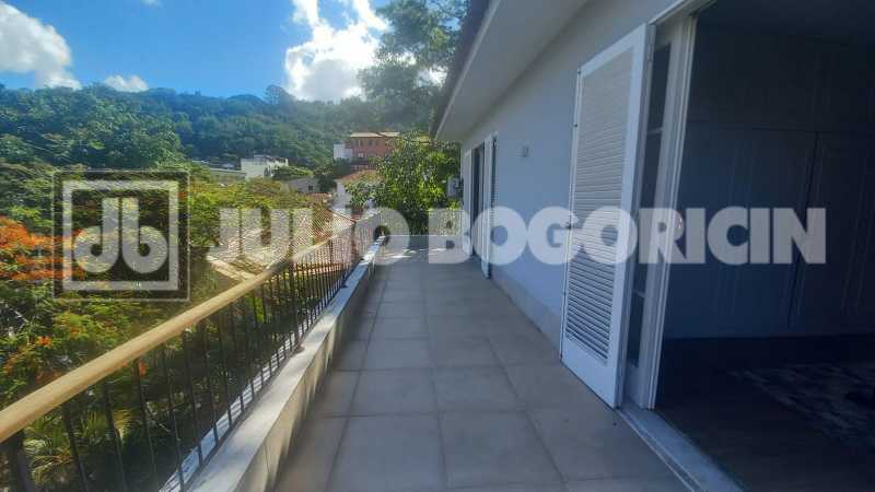 WhatsApp Image 2025-11-19 at 1 - 10