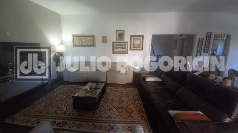 WhatsApp Image 2025-11-19 at 1 - 13