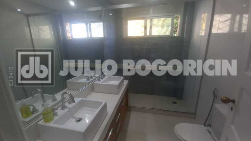 WhatsApp Image 2025-11-19 at 1 - 28