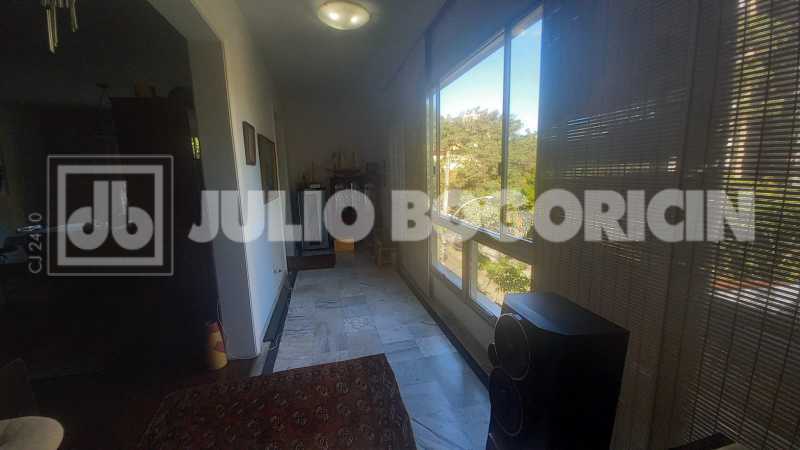 WhatsApp Image 2025-11-19 at 1 - 36