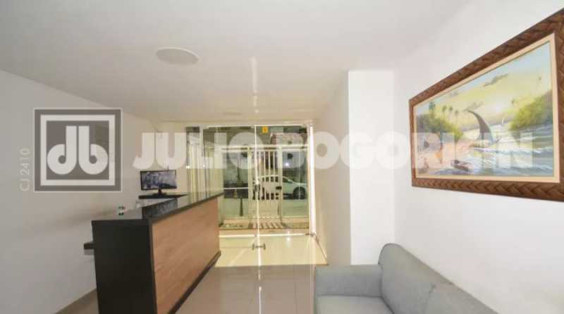 d65040f5-64bd-4b58-b249-2b3a21 - 25