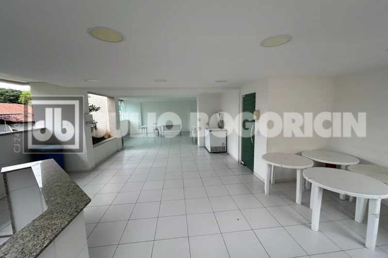 original894846167-347.94335792 - 24