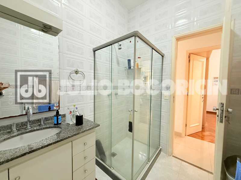 Banheiro social - 20