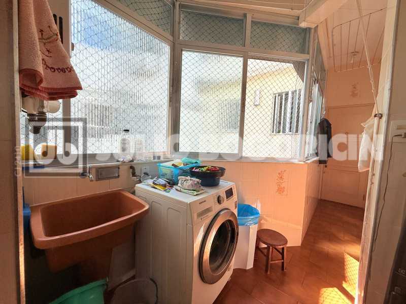 Área de Serviço - 36