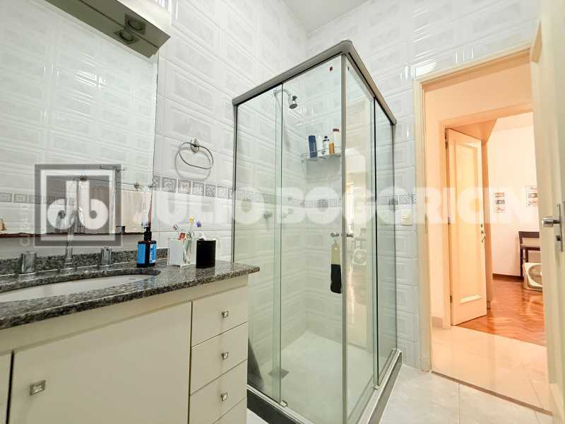 Banheiro social - 23