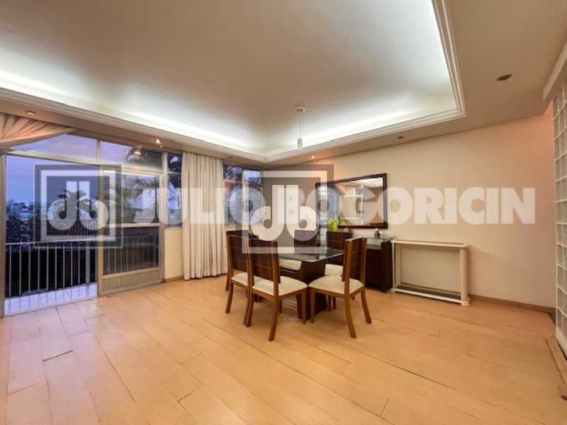 18019_G1700147489 - 4