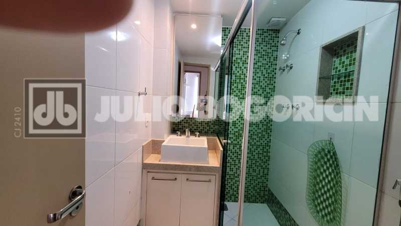 9231c599-a30f-45a5-8e39-0d4d23 - 19