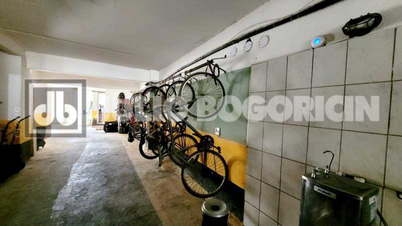 b0adb231-b681-4622-b6b1-1a2368 - 22